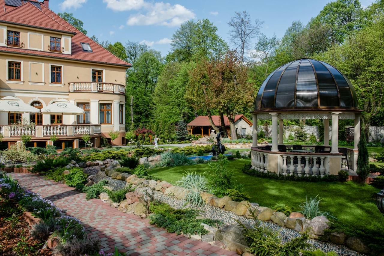Palac Ogrodowa Tarnowskie Góry Exterior foto