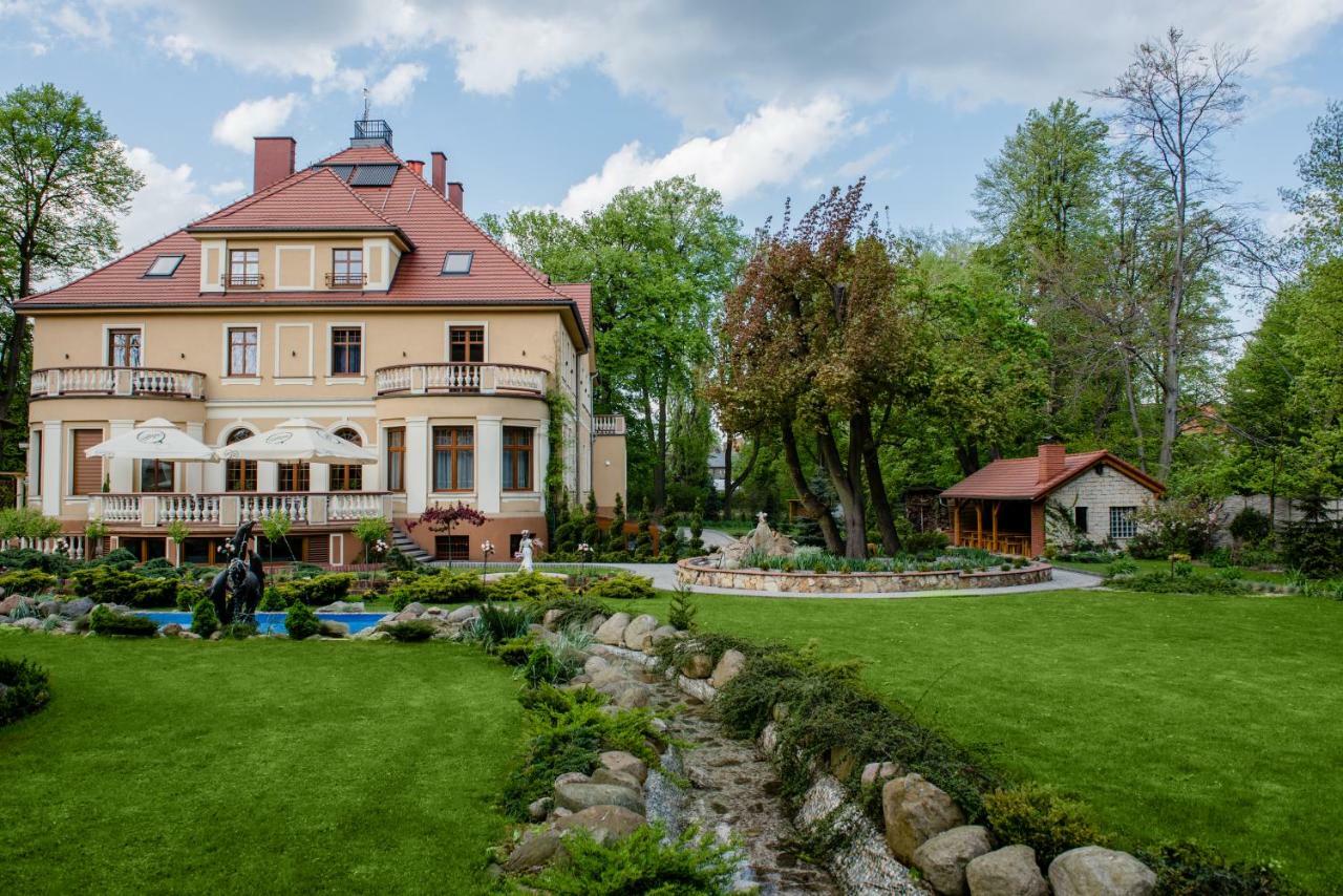 Palac Ogrodowa Tarnowskie Góry Exterior foto