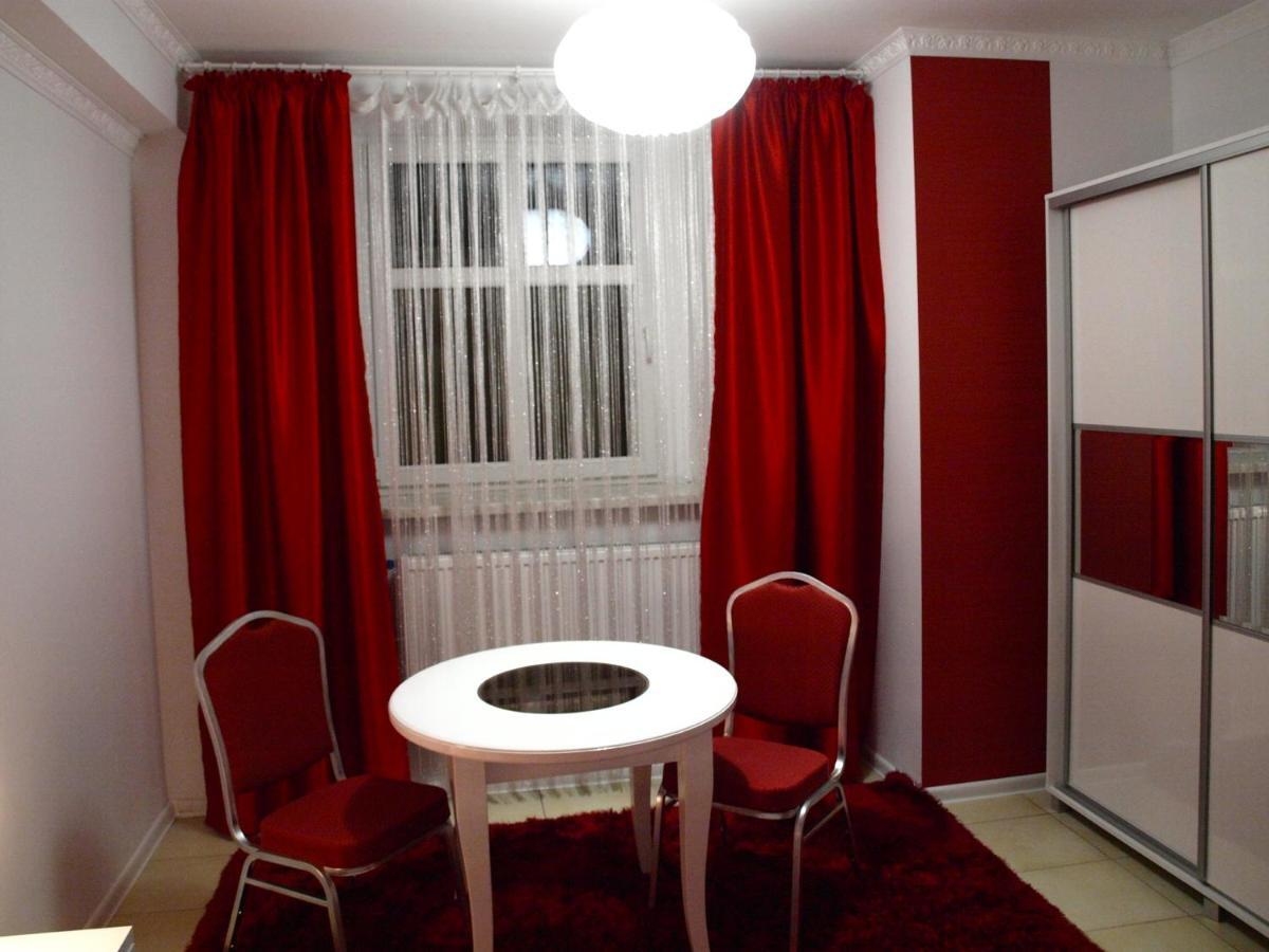 Palac Ogrodowa Tarnowskie Góry Habitación foto